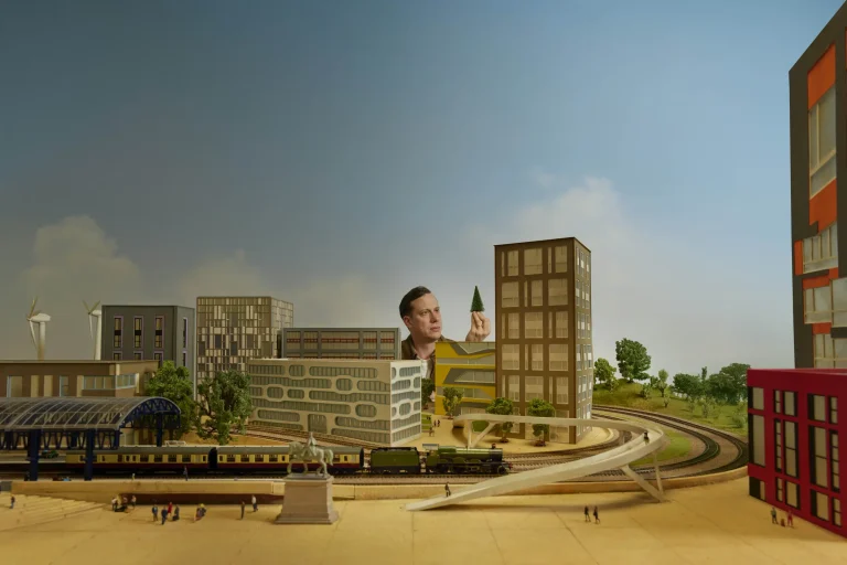 «ادیتوریال»، حرف‌های رسانه فردا